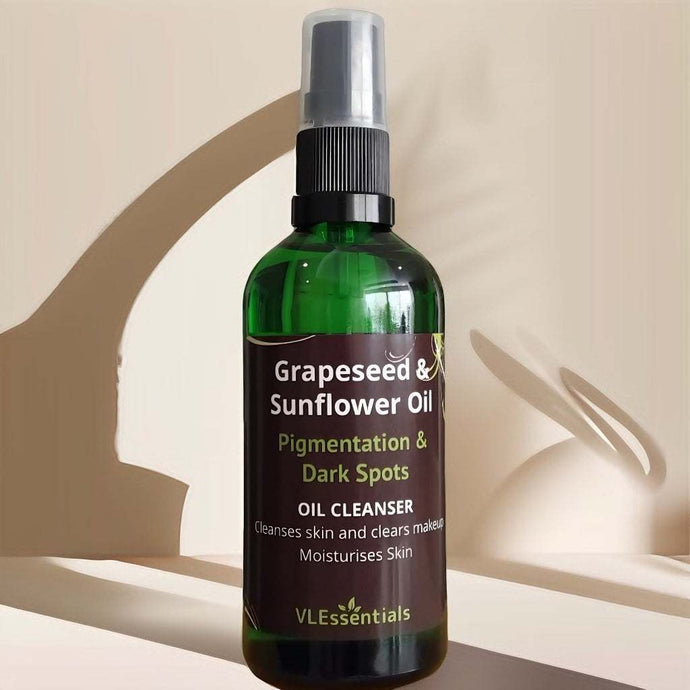 Pigmentation and dark spots cleansing oil with grapeseed and sunflower oils in a 100ml green spray bottle
